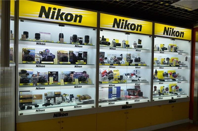 百年尼康关闭工厂 相机巨头的十字路口与手机智能软件的冲击