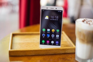 周鸿祎的千元机革命 细品360奇酷手机青春版，智能软件如何重塑体验